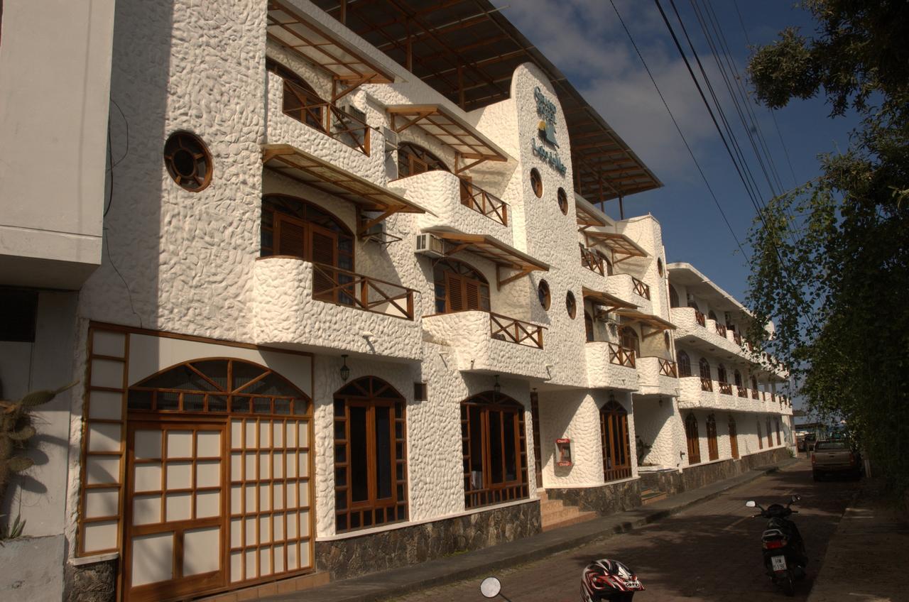 Grand Hotel Lobo De Mar Puerto Ayora  Exterior photo
