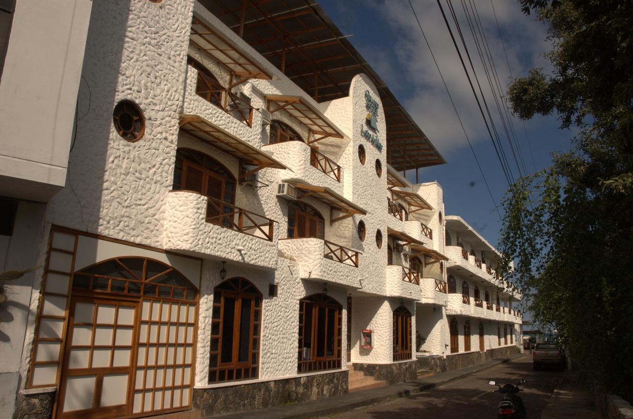 Grand Hotel Lobo De Mar Puerto Ayora  Exterior photo